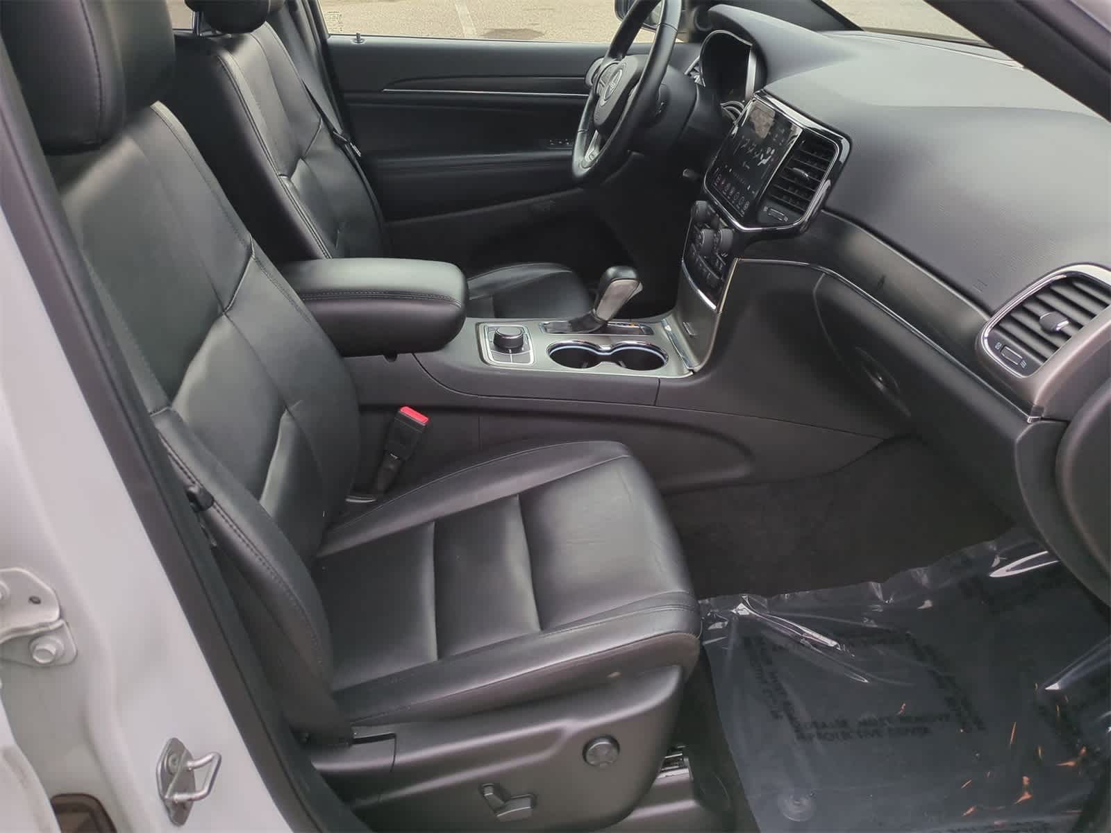 Thumbnail: 2021 Jeep Grand Cherokee - 22