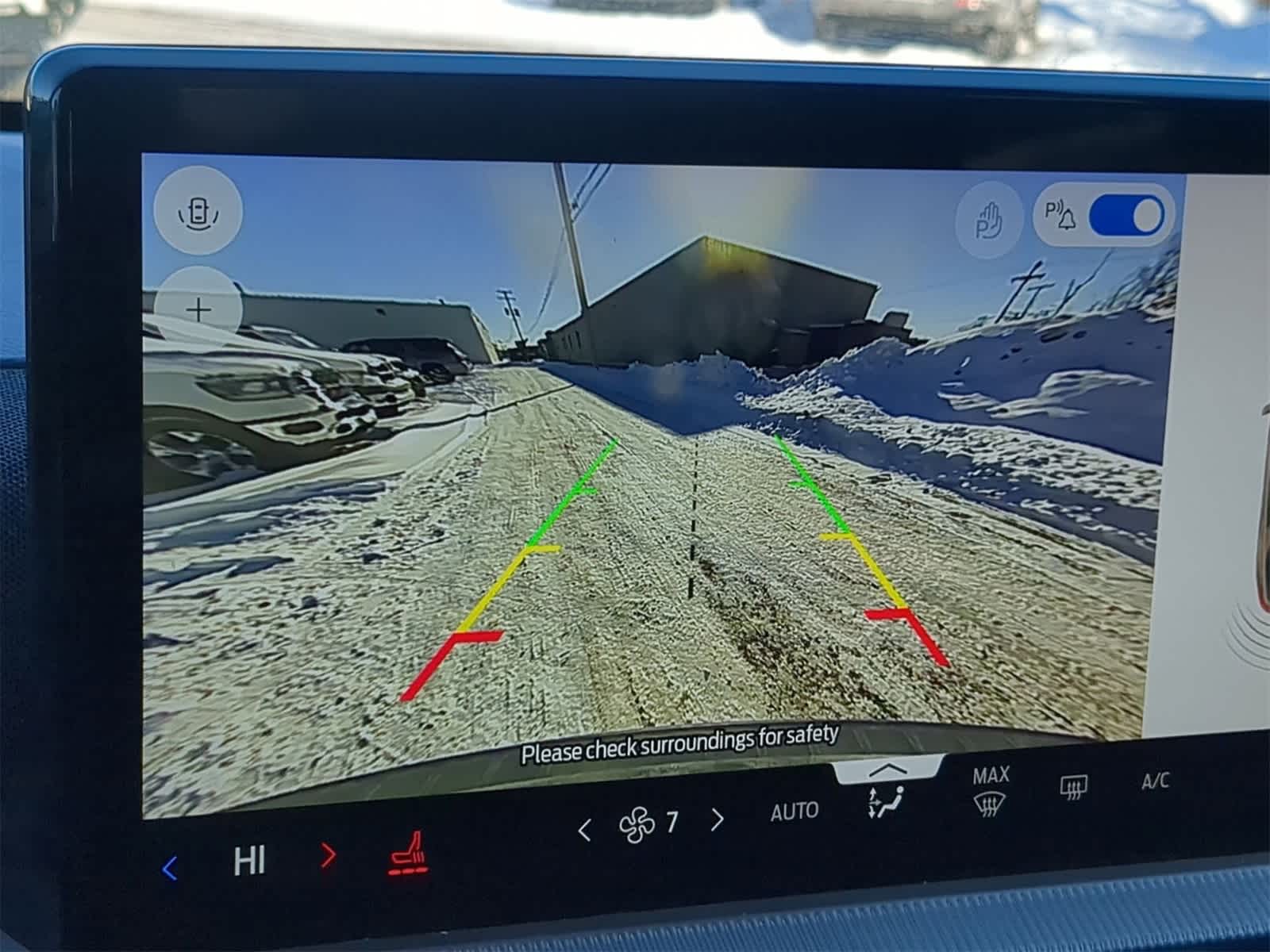 Thumbnail: 2025 Ford Explorer - 36