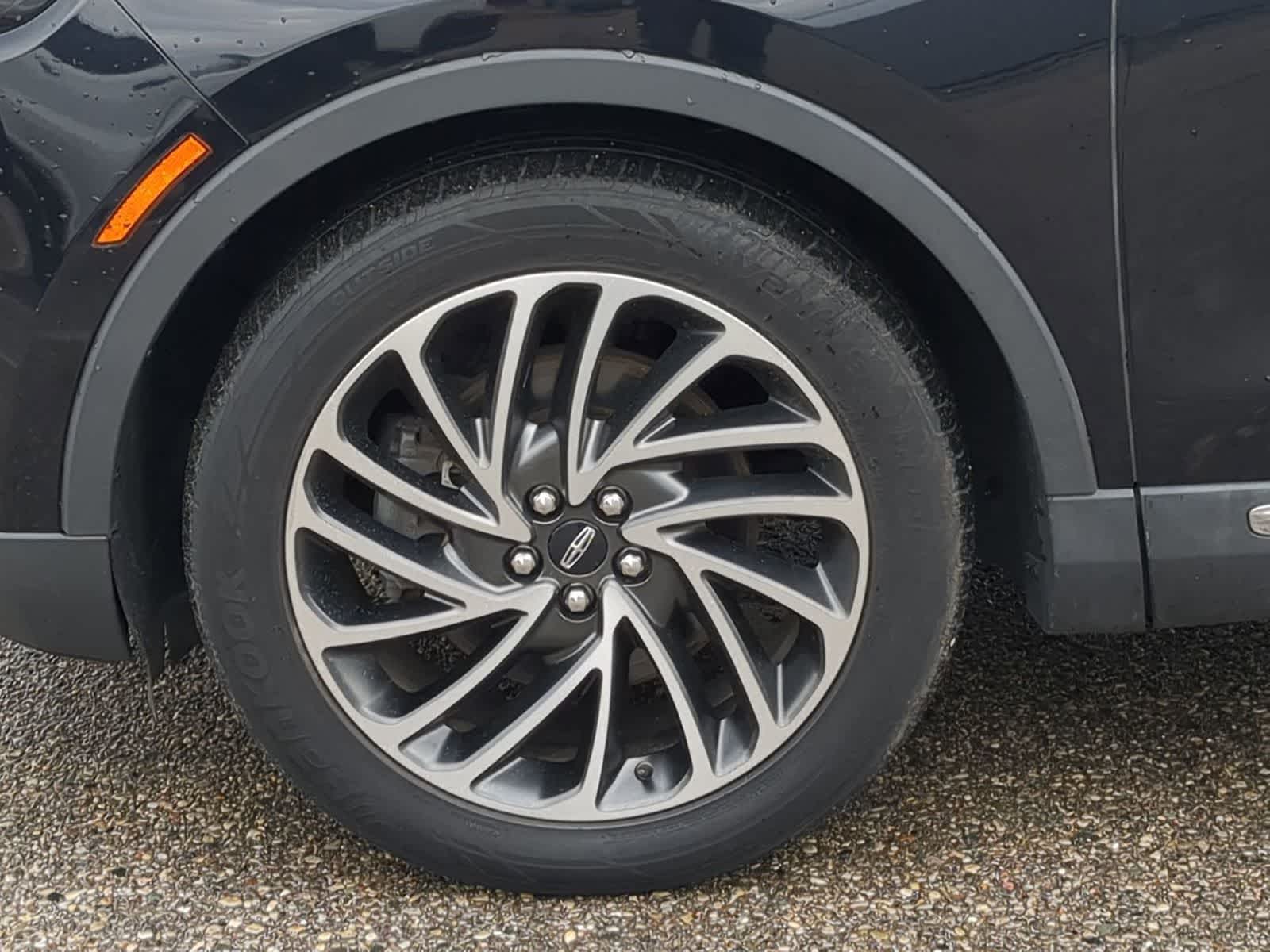 Thumbnail: 2020 Lincoln Nautilus - 14