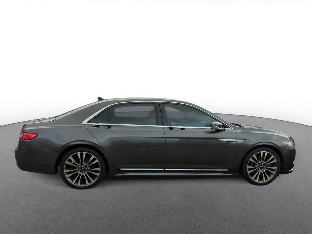 Thumbnail: 2018 Lincoln Continental - 9