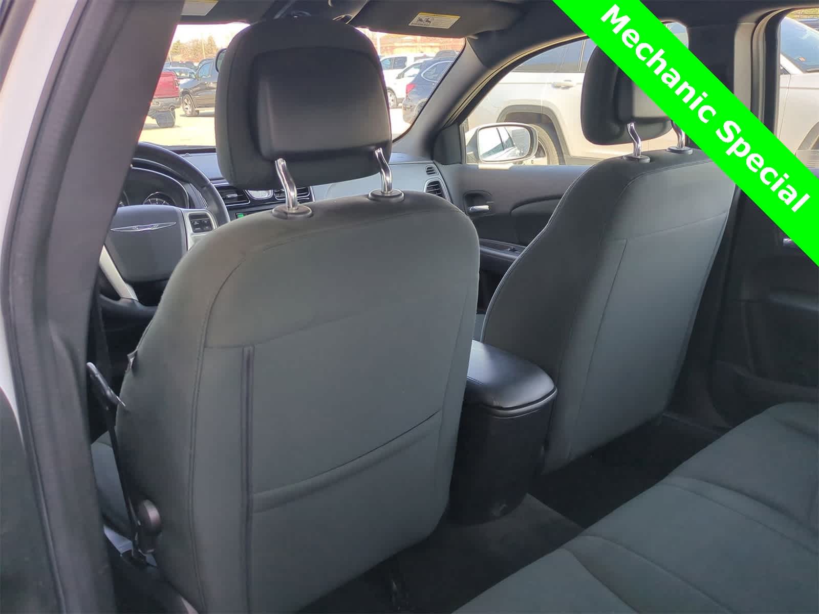 Thumbnail: 2012 Chrysler 200 - 15