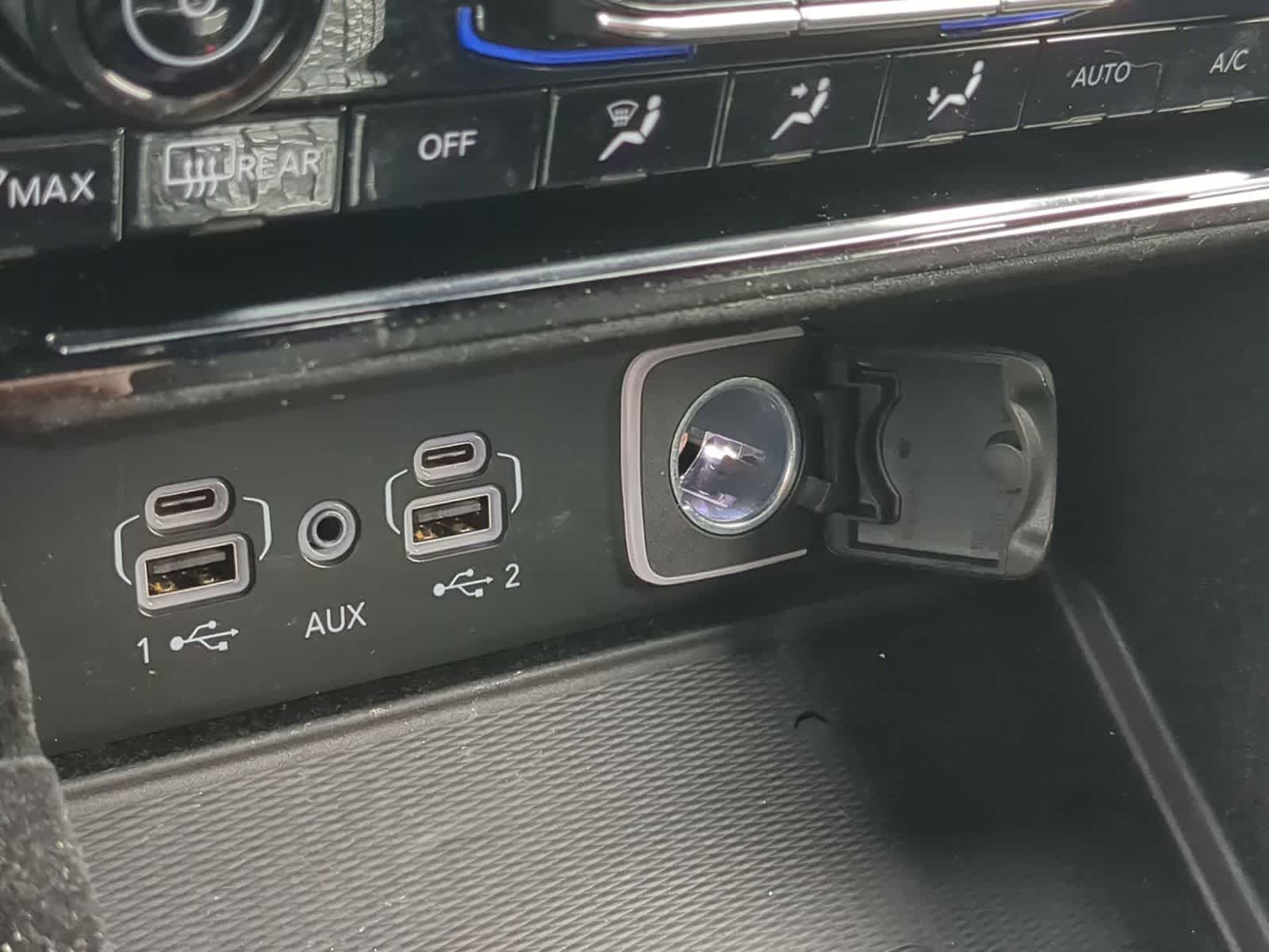 Thumbnail: 2022 Jeep Grand Cherokee - 29