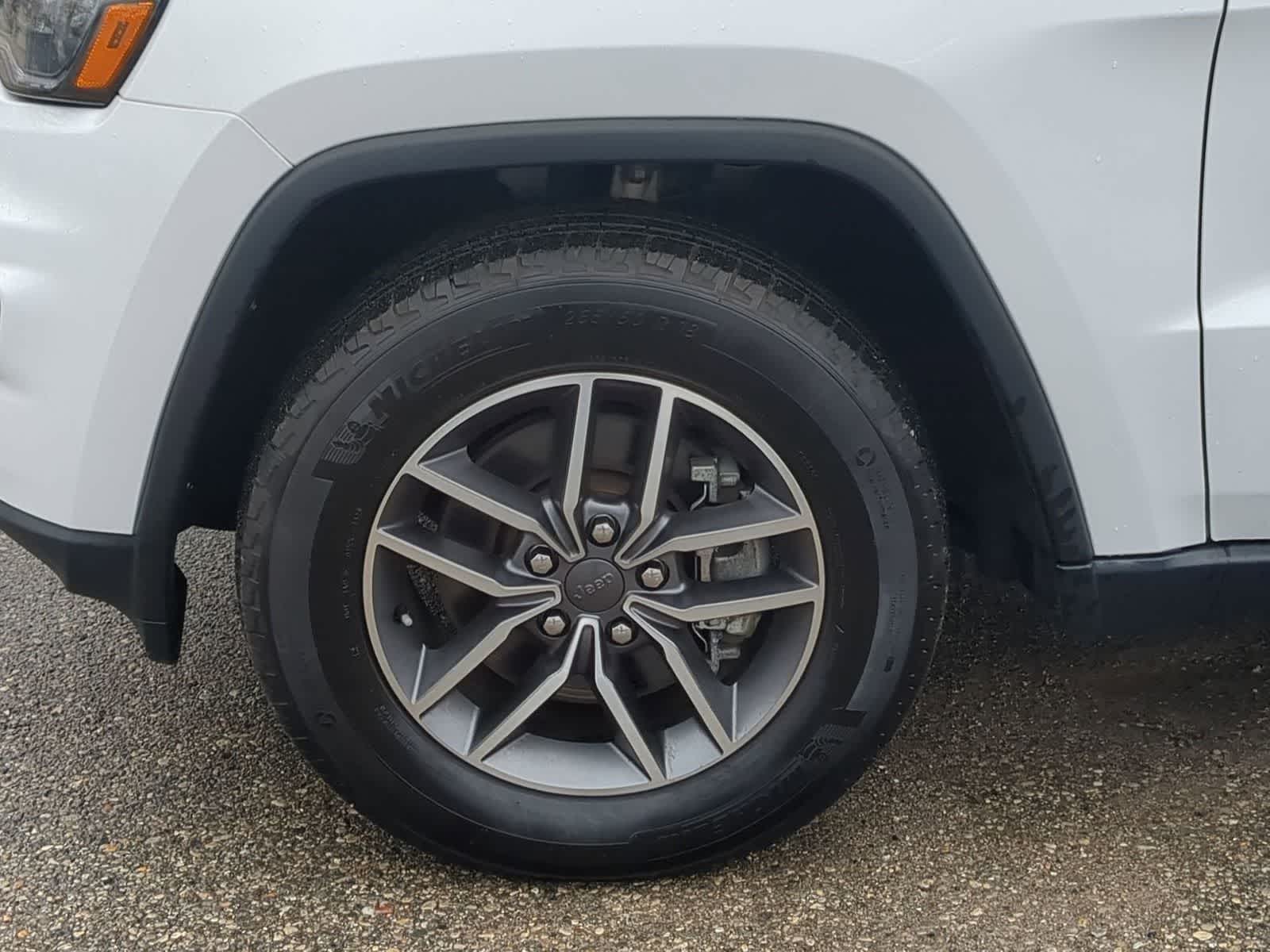 Thumbnail: 2022 Jeep Grand Cherokee - 14