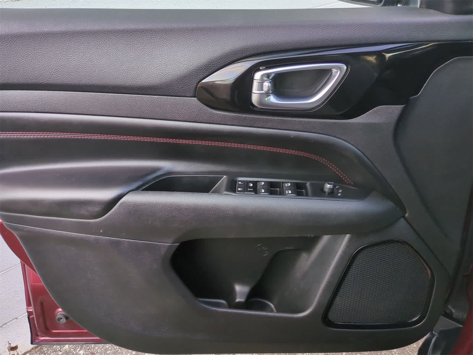 Thumbnail: 2022 Jeep Compass - 29