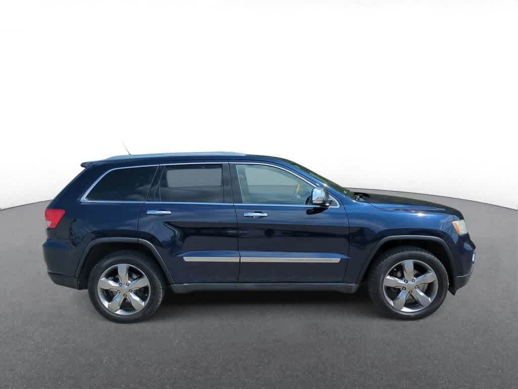 2012 Jeep Grand Cherokee Overland 9
