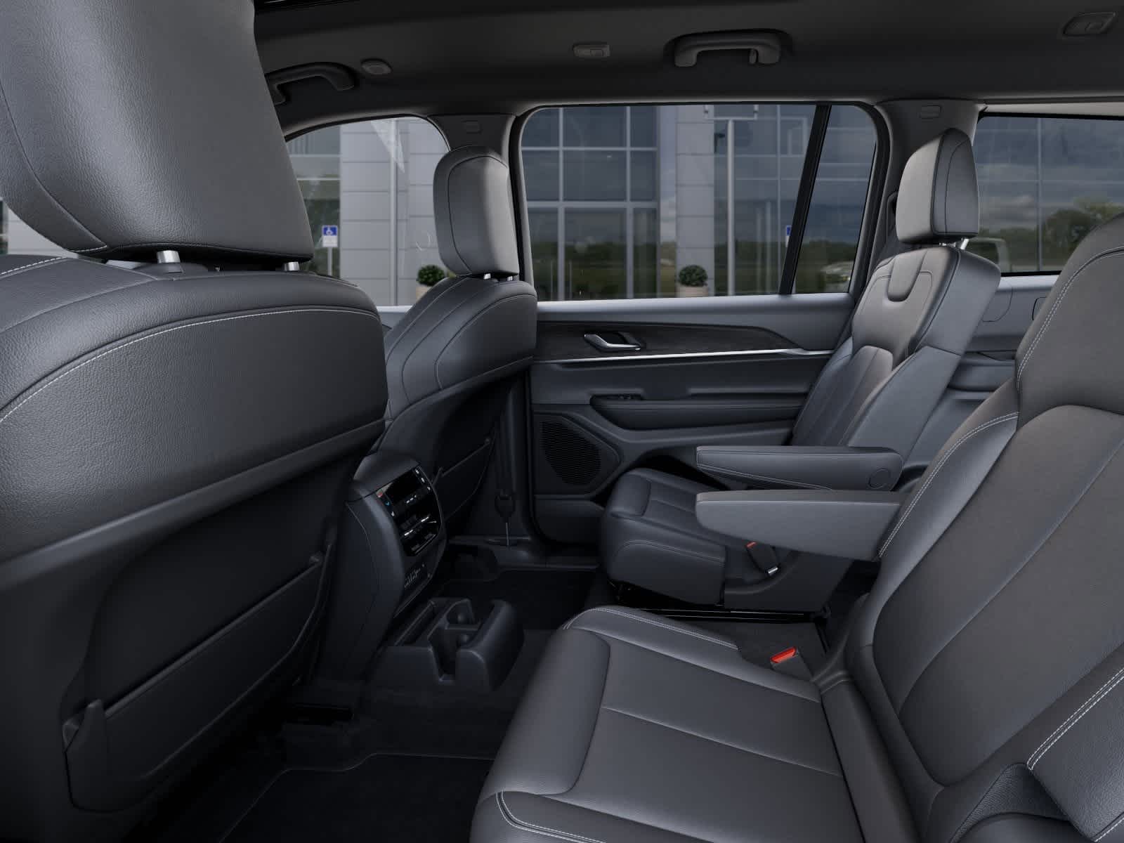 Thumbnail: 2025 Jeep Grand Cherokee L - 23