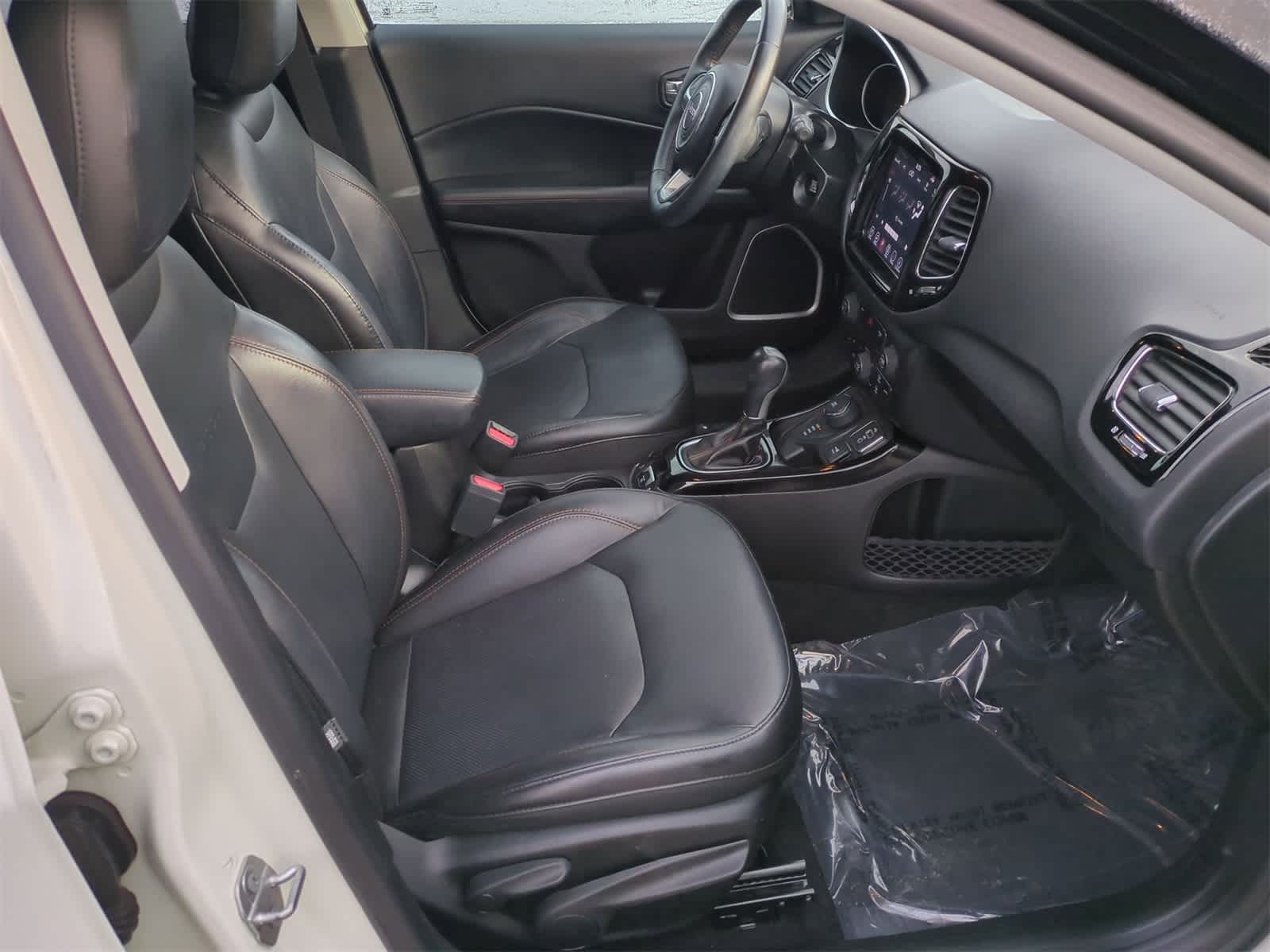 Thumbnail: 2018 Jeep Compass - 21