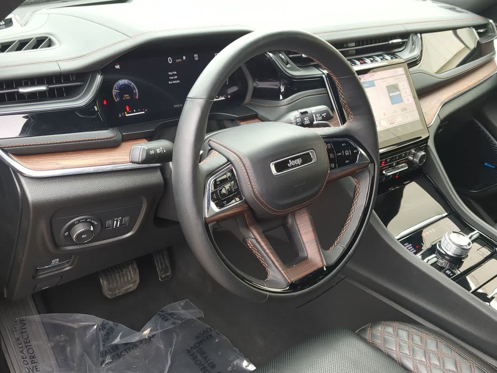 Thumbnail: 2024 Jeep Grand Cherokee - 10