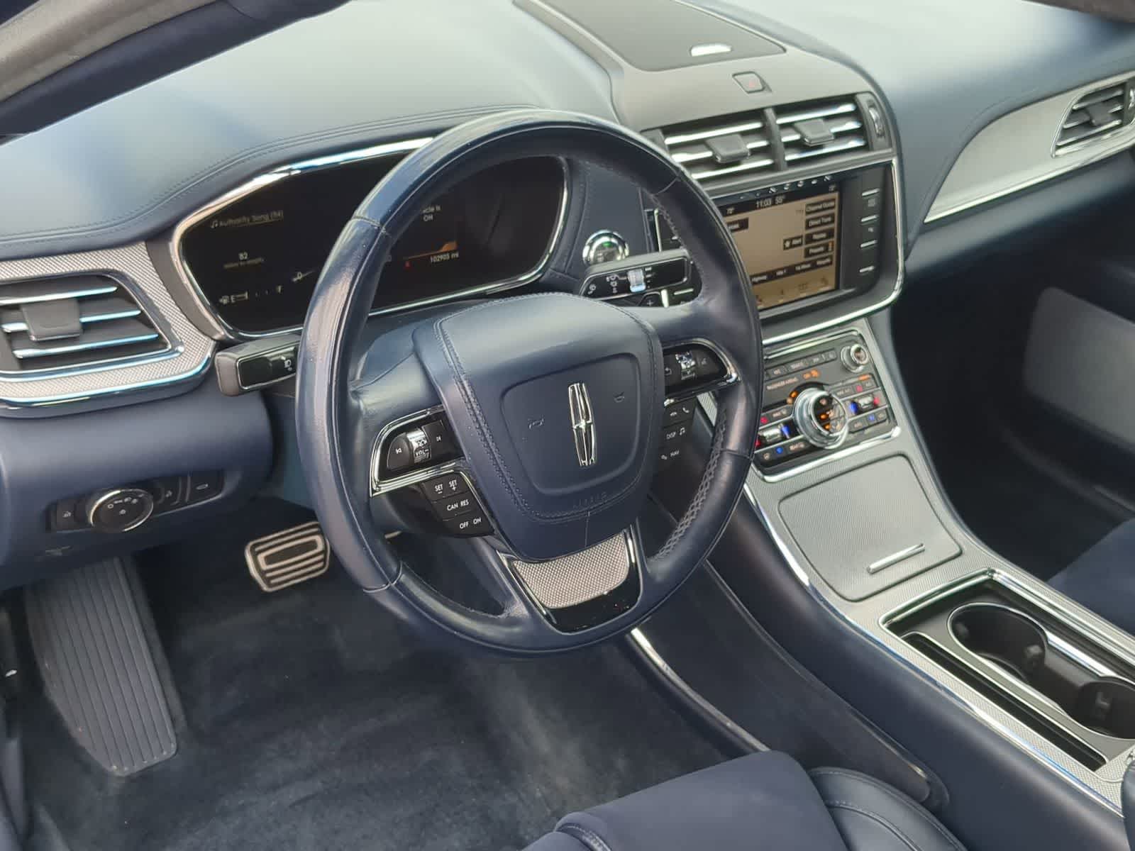 Thumbnail: 2017 Lincoln Continental - 10