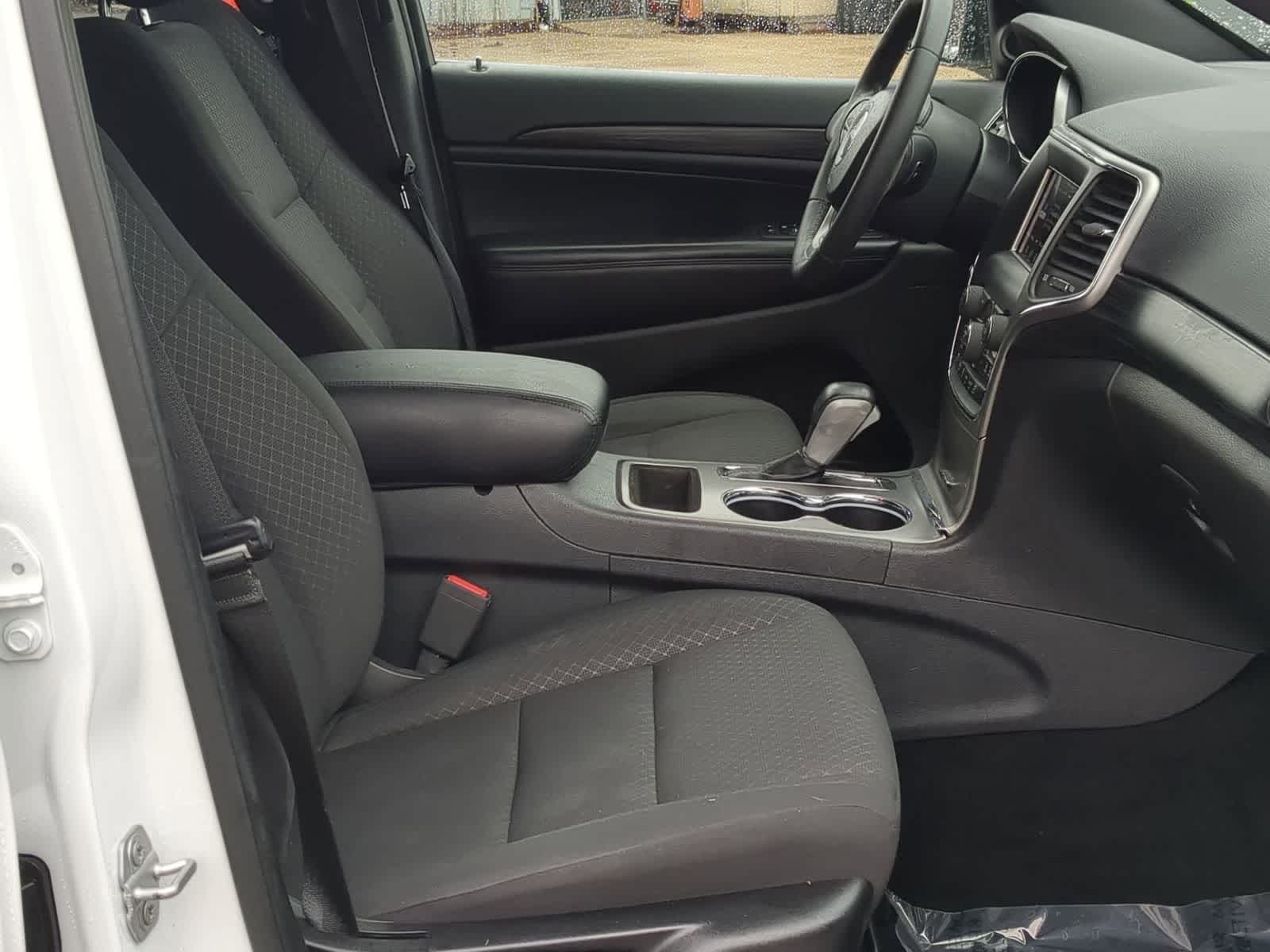 Thumbnail: 2019 Jeep Grand Cherokee - 21