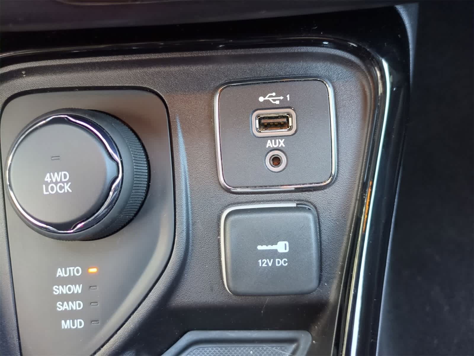 Thumbnail: 2019 Jeep Compass - 30