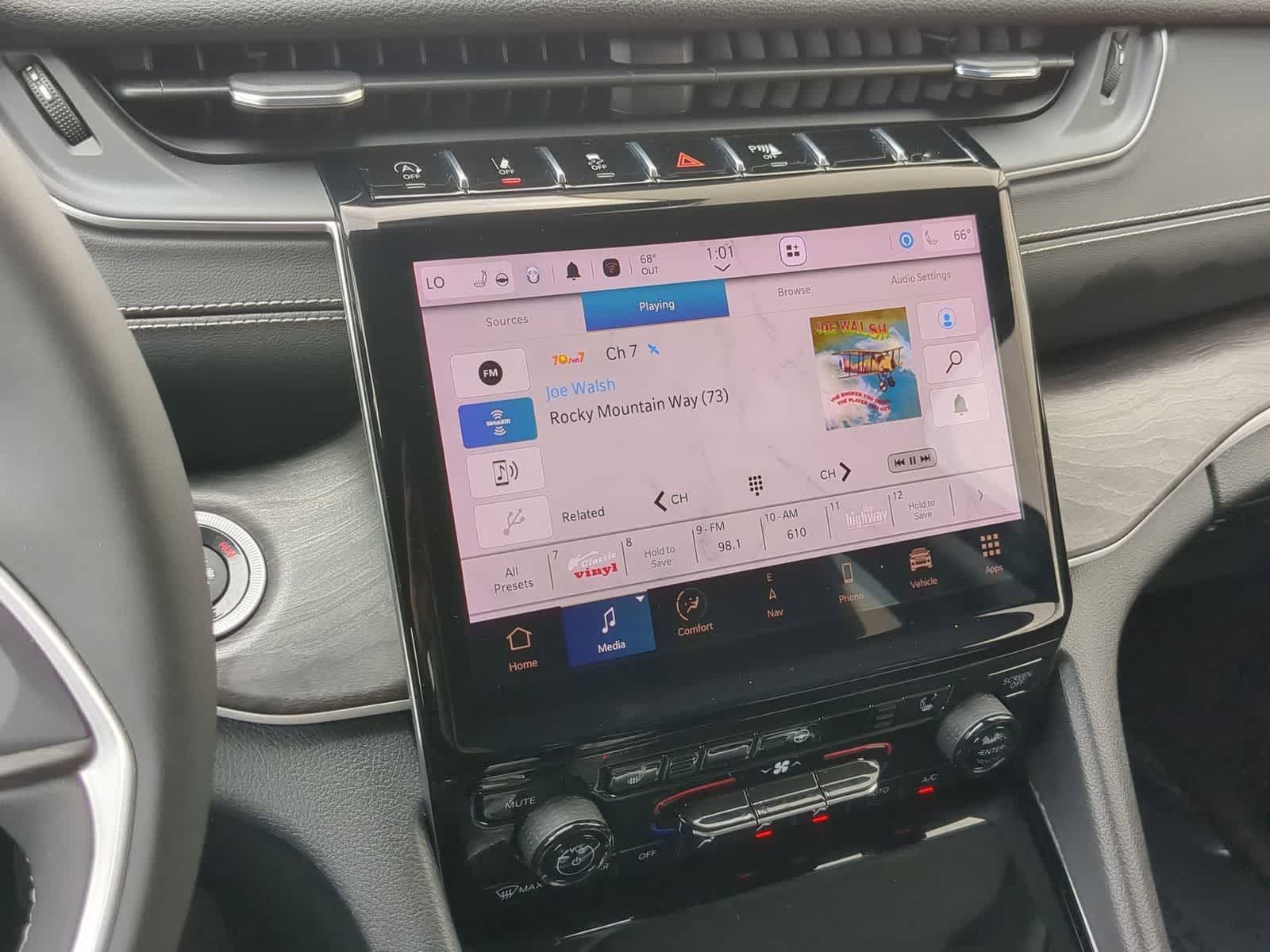 Thumbnail: 2023 Jeep Grand Cherokee - 27