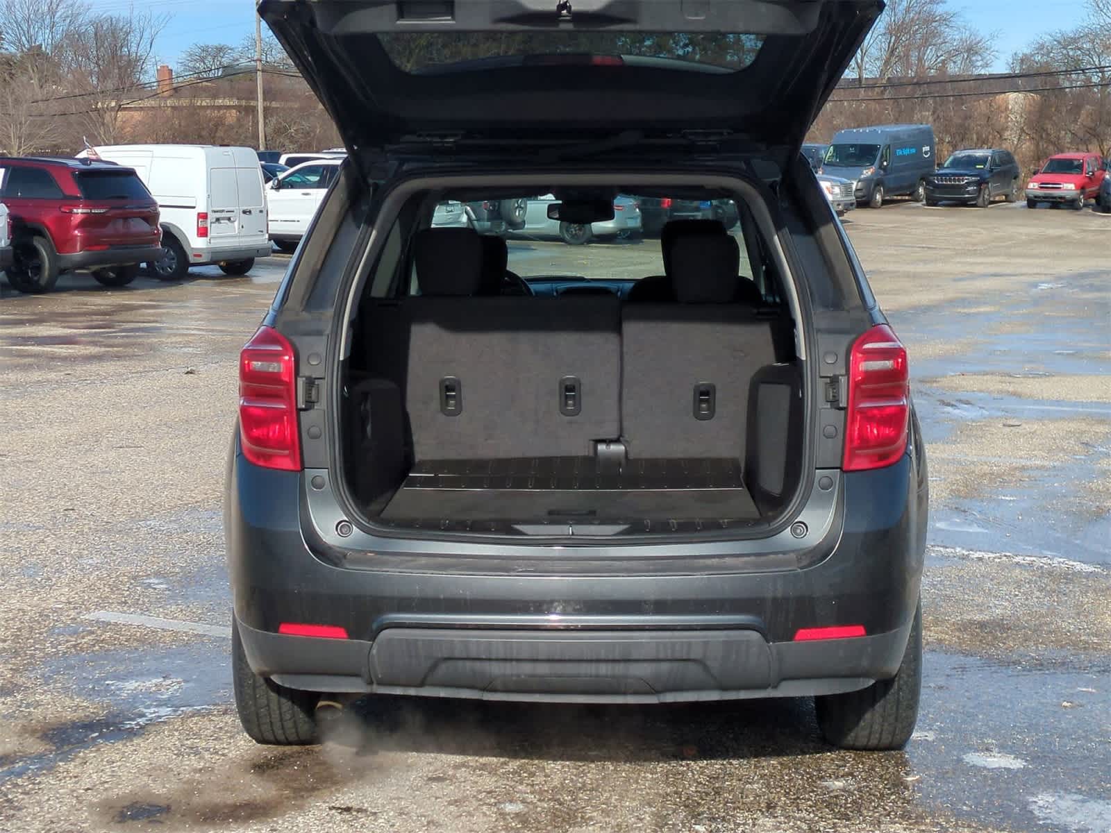 2017 Chevrolet Equinox LT 29