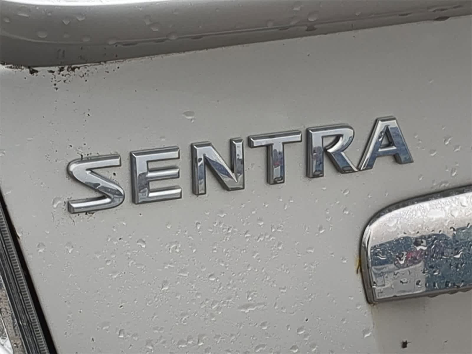 Thumbnail: 2011 Nissan Sentra - 20