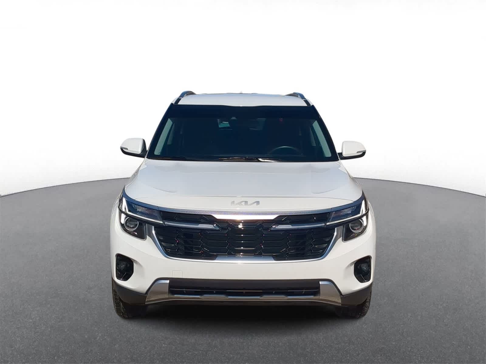 Thumbnail: 2024 Kia Seltos - 3