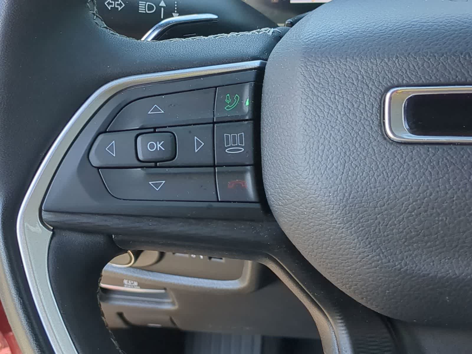 Thumbnail: 2023 Jeep Grand Cherokee - 23