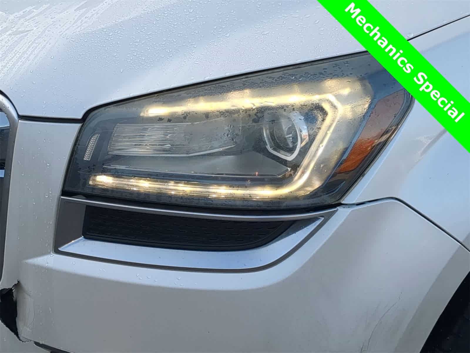 Thumbnail: 2015 GMC Acadia - 11