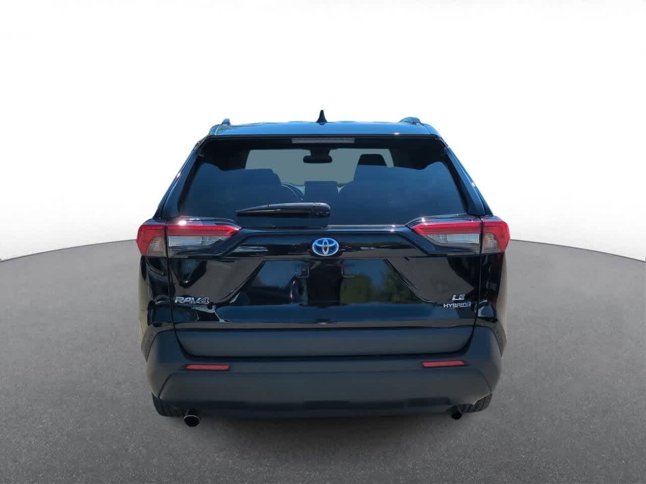 Thumbnail: 2022 Toyota RAV4 - 7