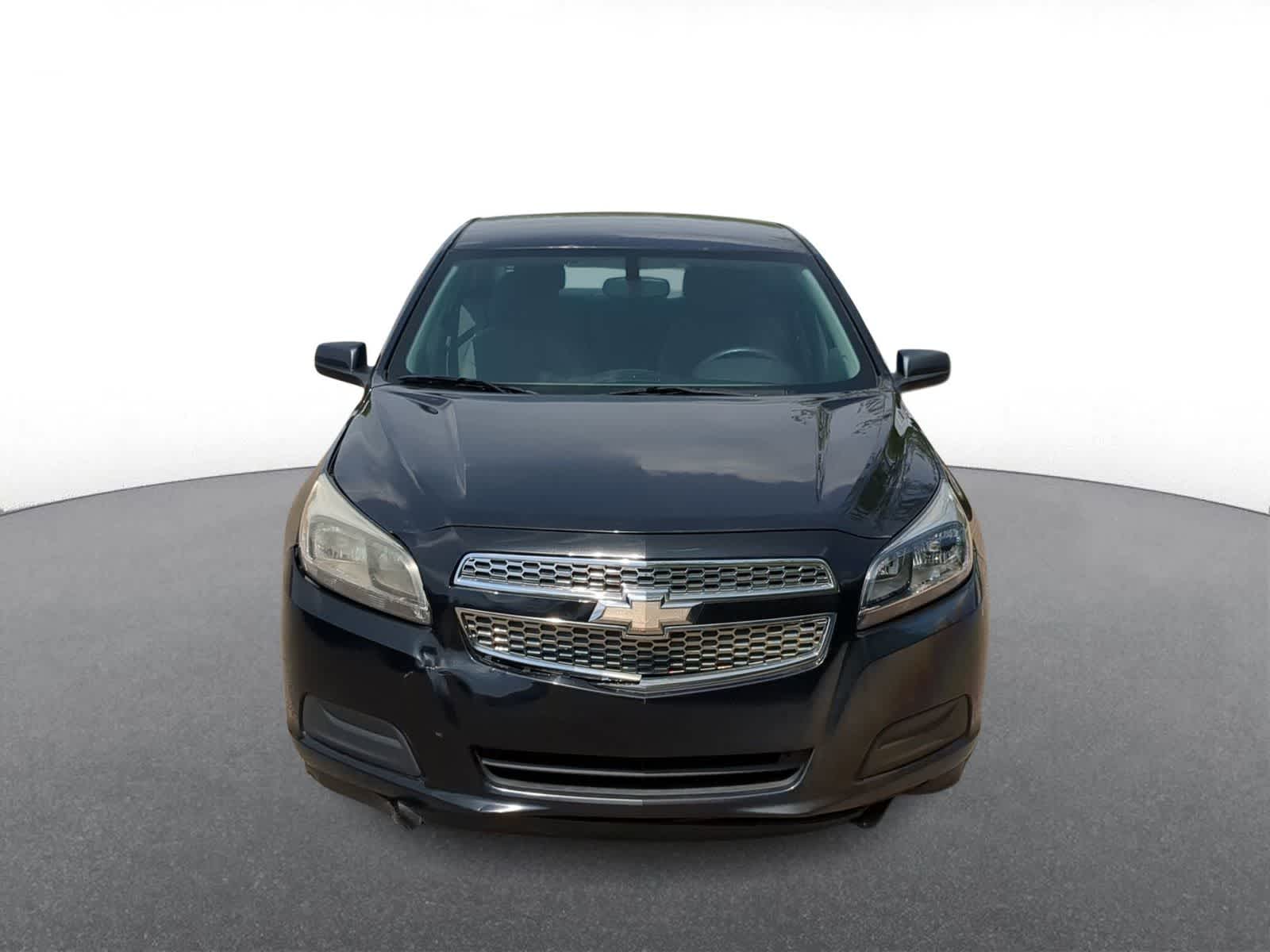 Thumbnail: 2013 Chevrolet Malibu - 3