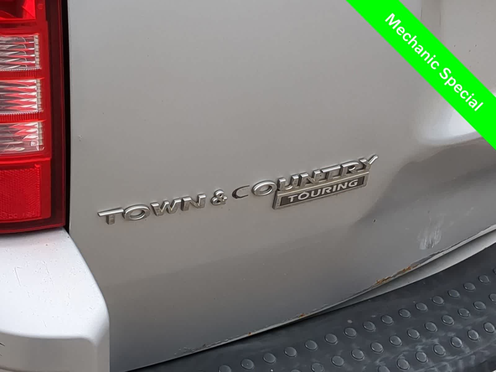 Thumbnail: 2008 Chrysler Town & Country - 13