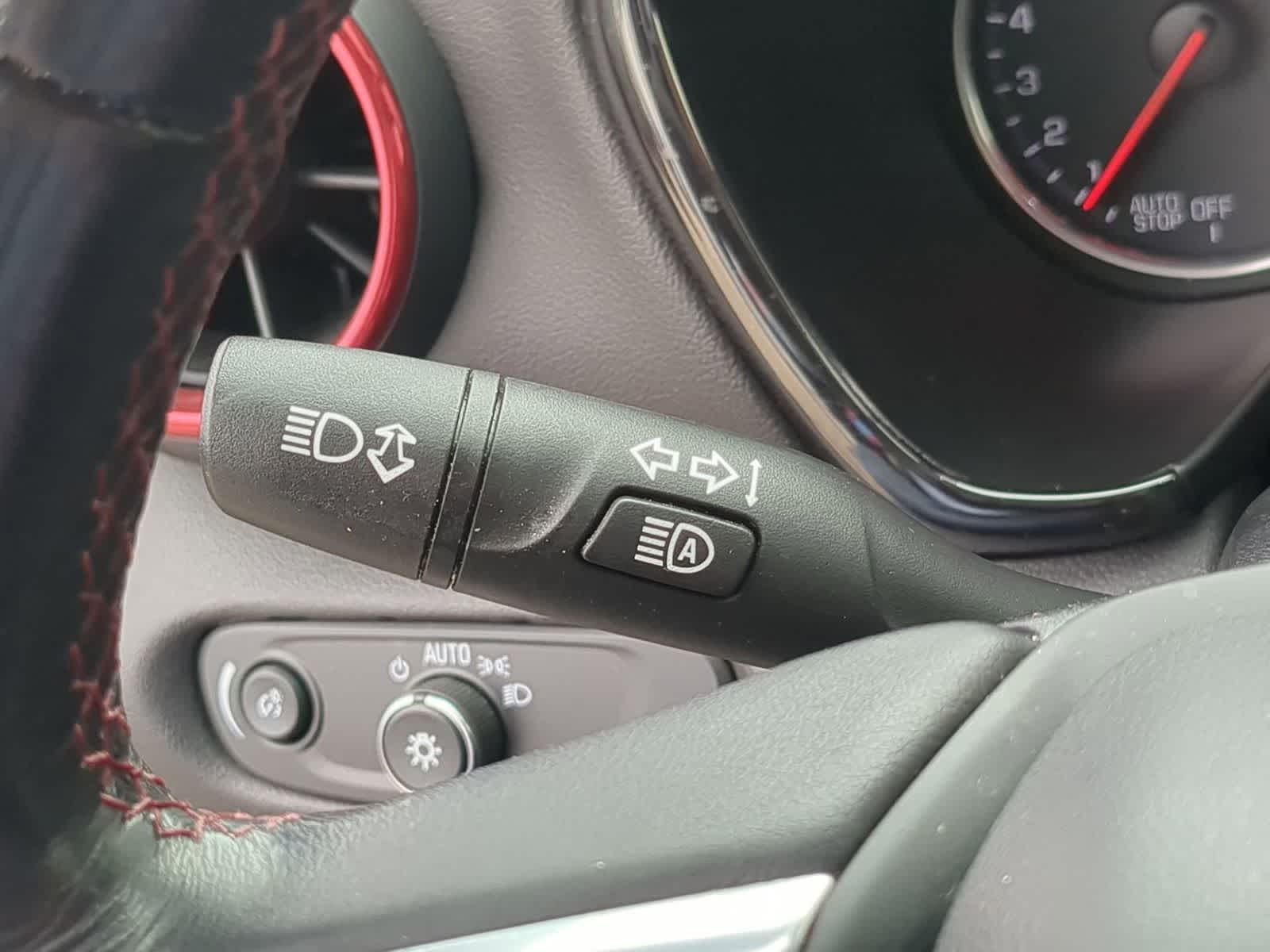 Thumbnail: 2020 Chevrolet Blazer - 26