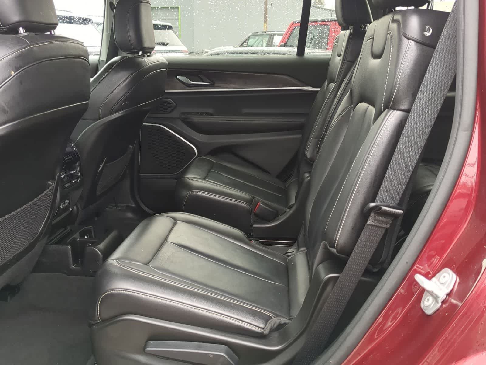 Thumbnail: 2022 Jeep Grand Cherokee L - 19