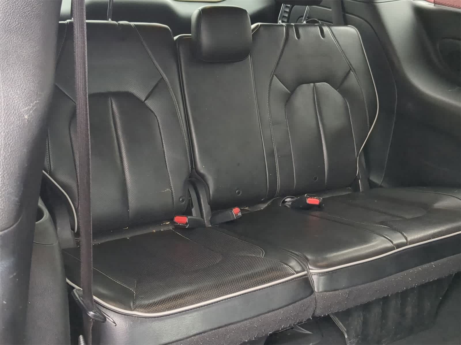 Thumbnail: 2019 Chrysler Pacifica - 30