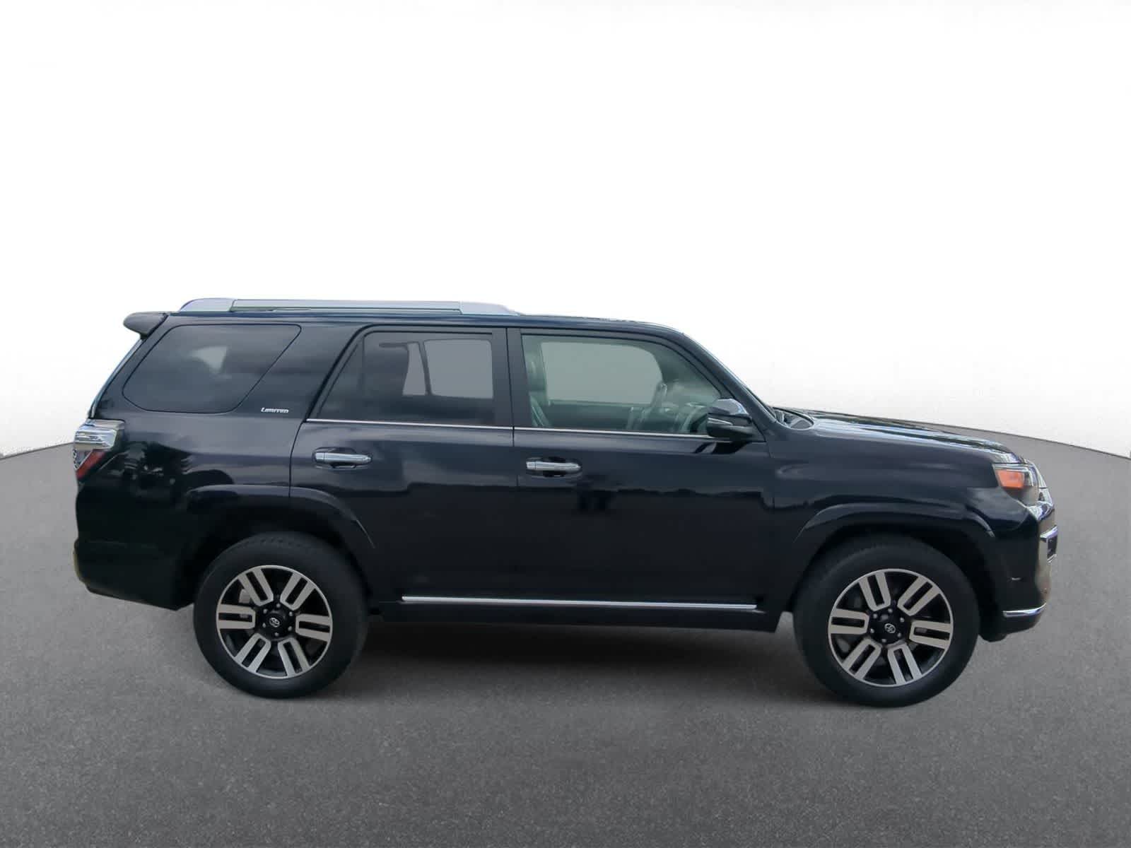 Thumbnail: 2023 Toyota 4Runner - 9