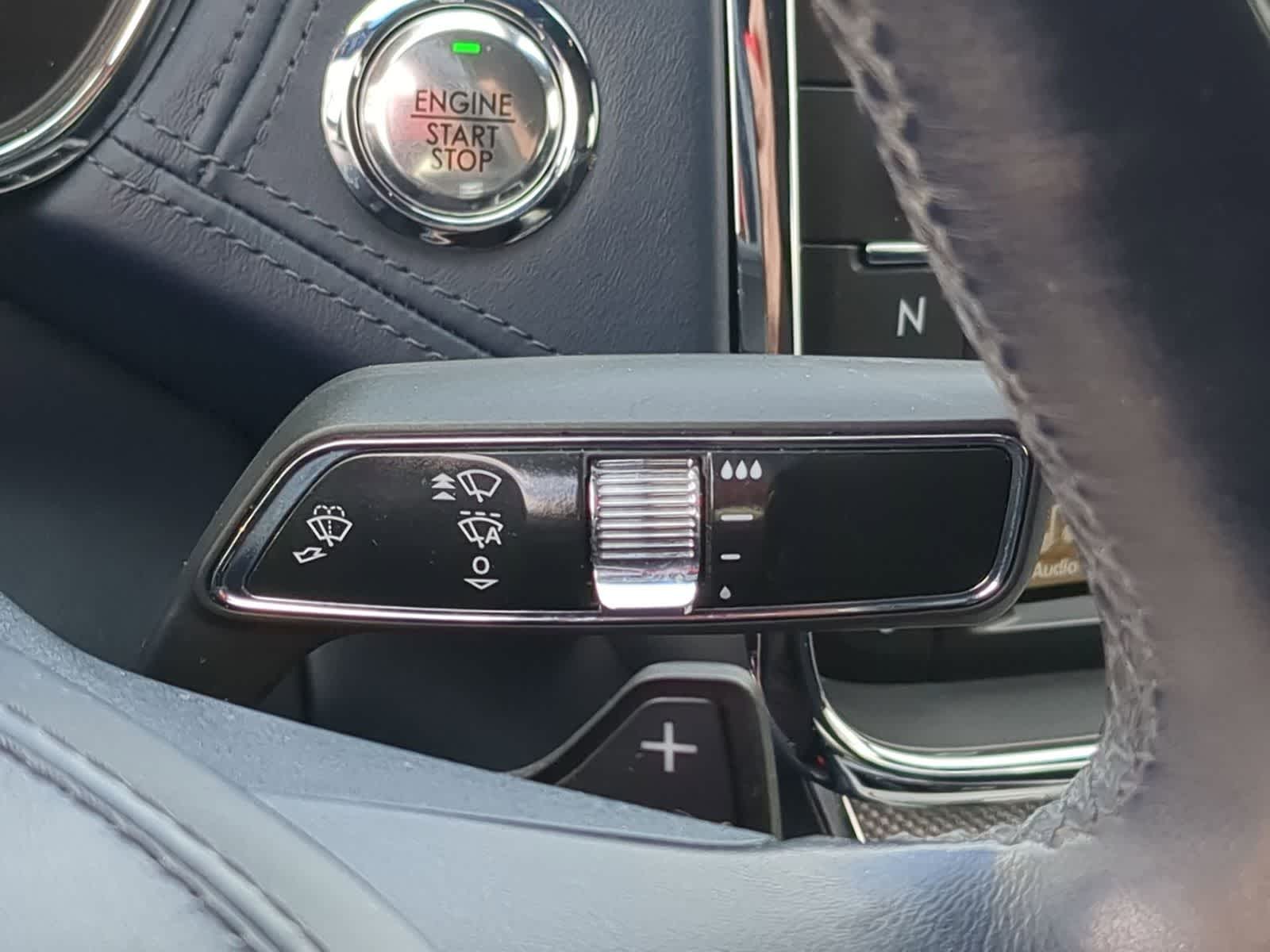 Thumbnail: 2017 Lincoln Continental - 25