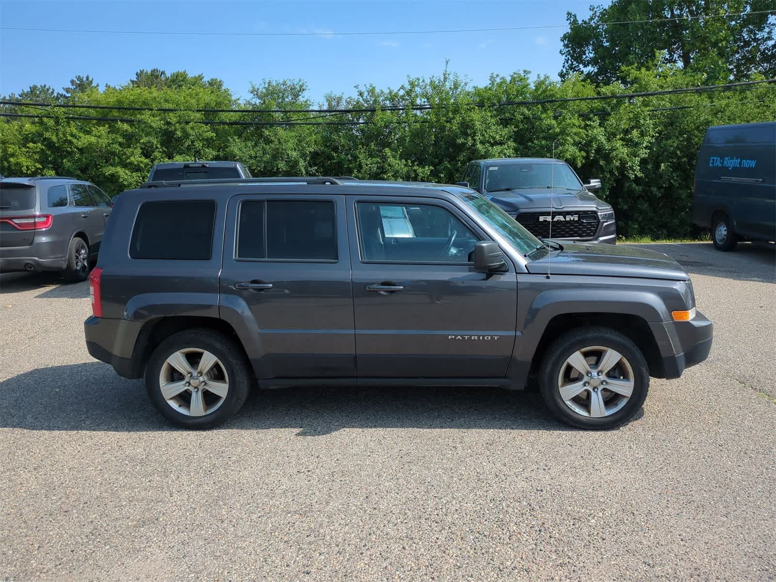 Thumbnail: 2014 Jeep Patriot - 9