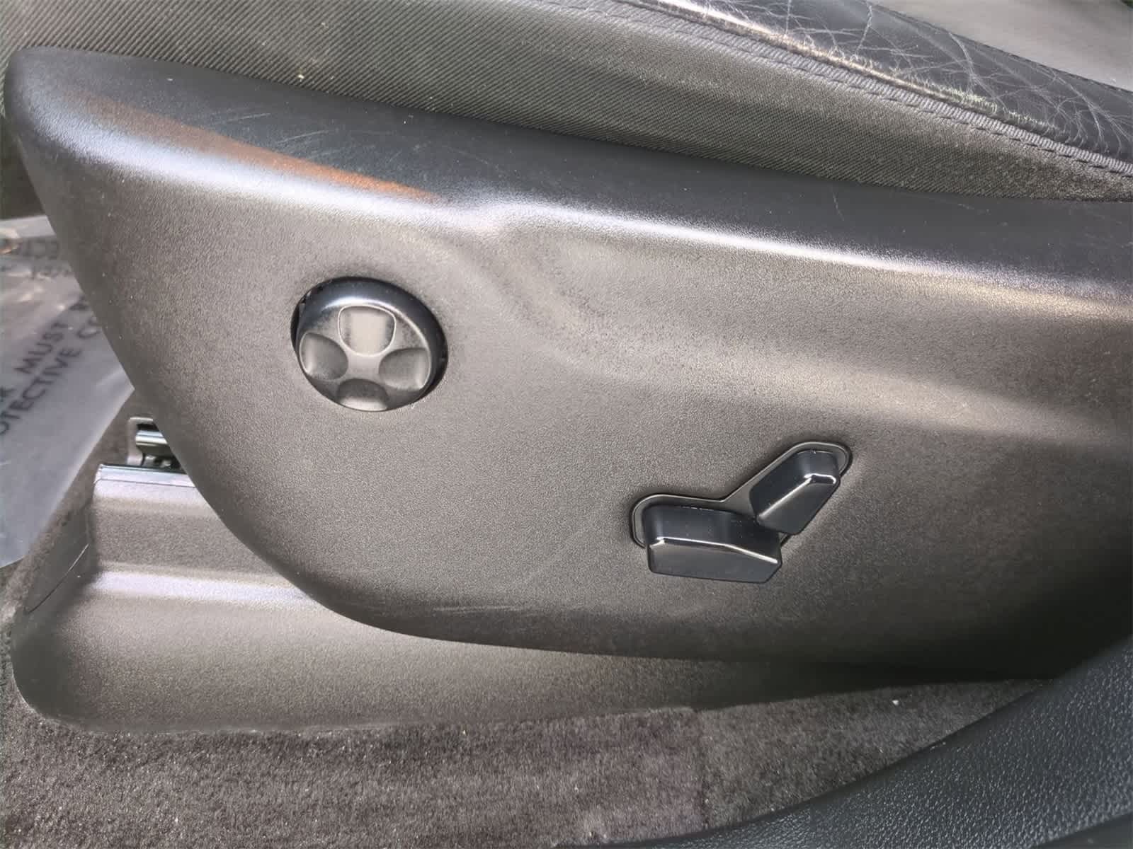 Thumbnail: 2019 Jeep Grand Cherokee - 17