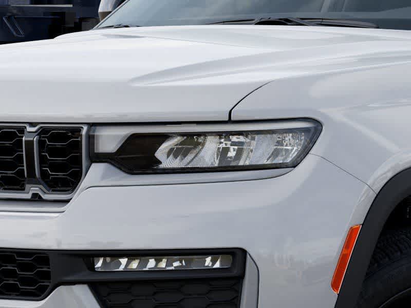 Thumbnail: 2026 Jeep Grand Cherokee L - 10