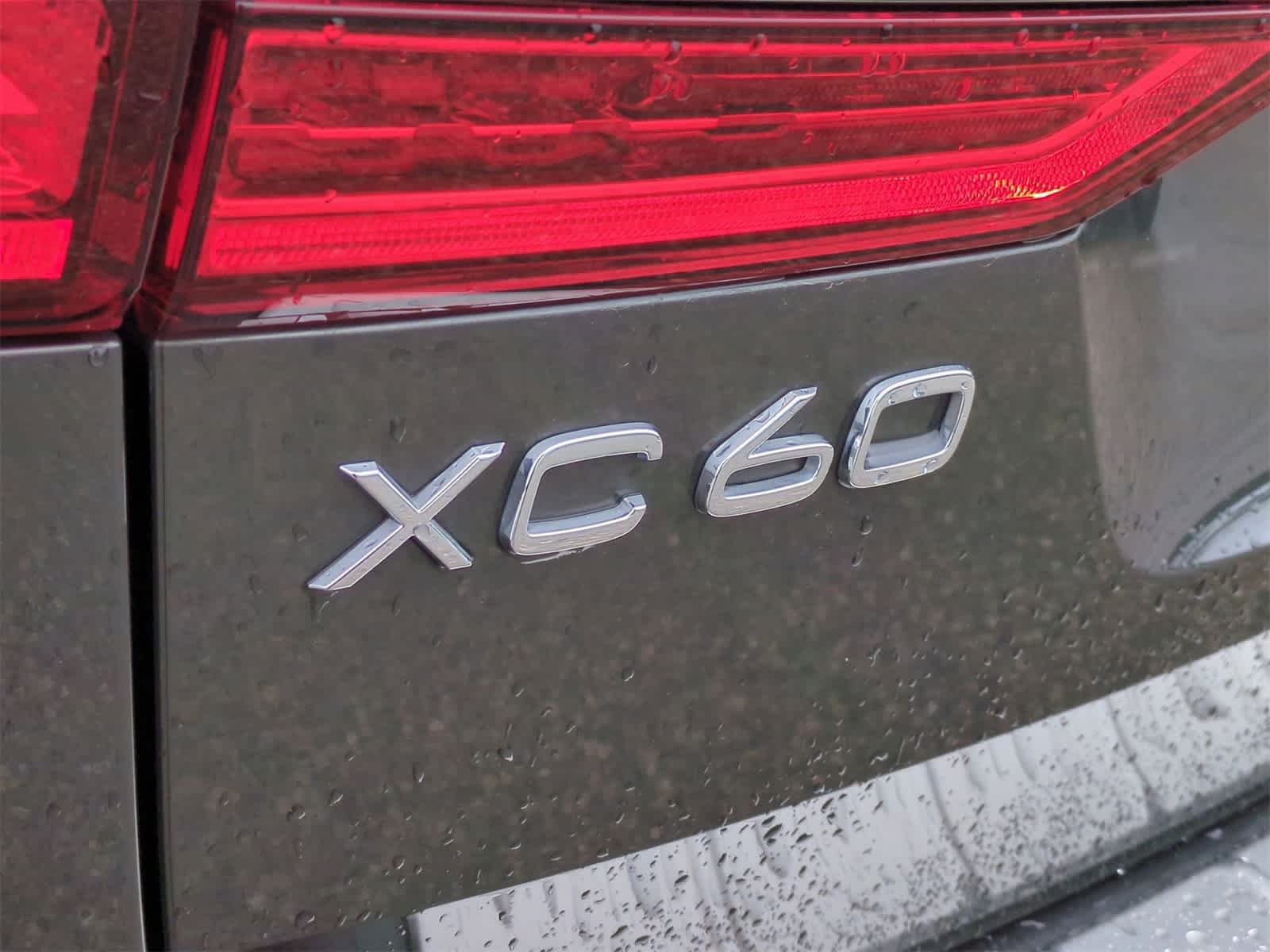 Thumbnail: 2022 Volvo XC60 - 12