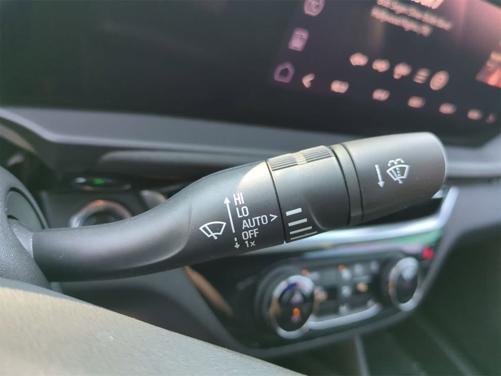 2024 Buick Envista Sport Touring 23