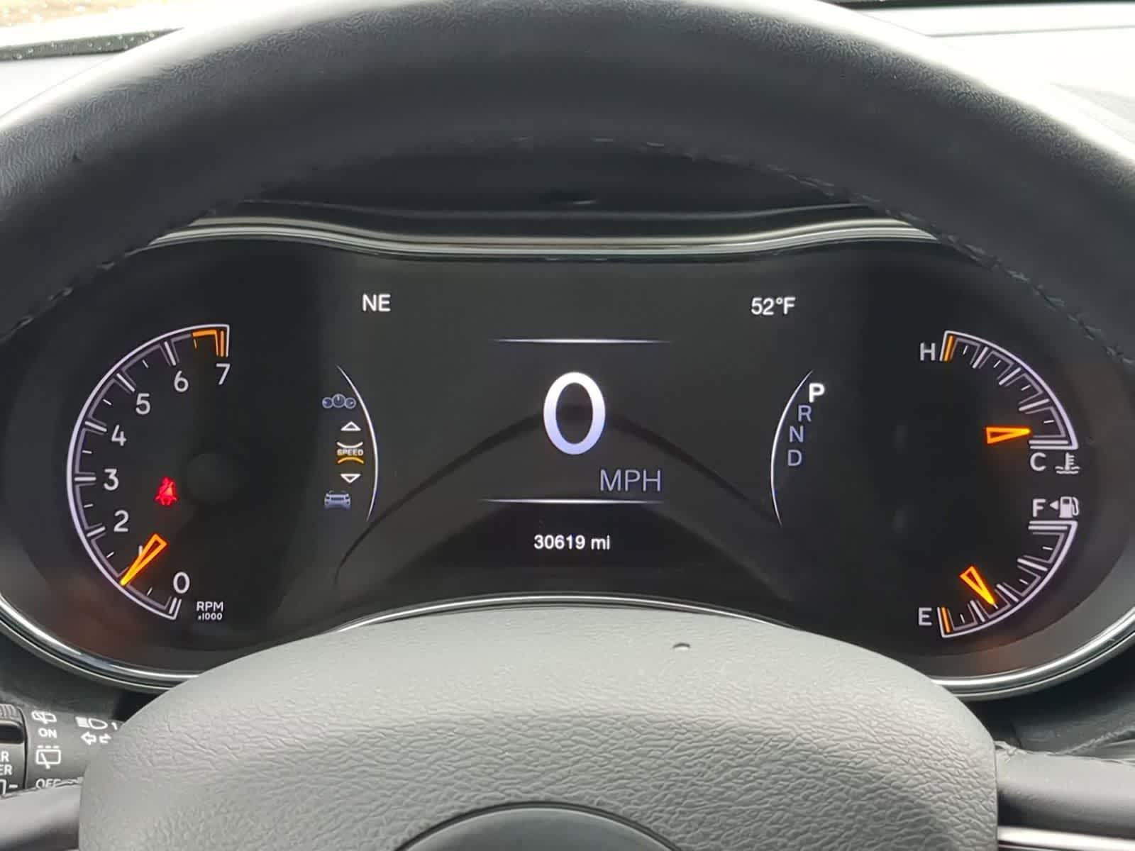 Thumbnail: 2022 Jeep Grand Cherokee - 30