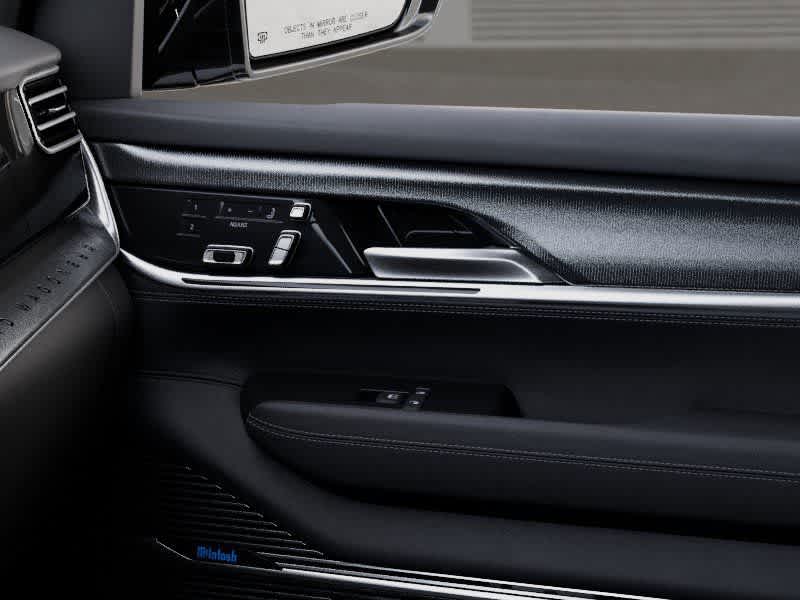 Thumbnail: 2026 Jeep Grand Wagoneer - 25