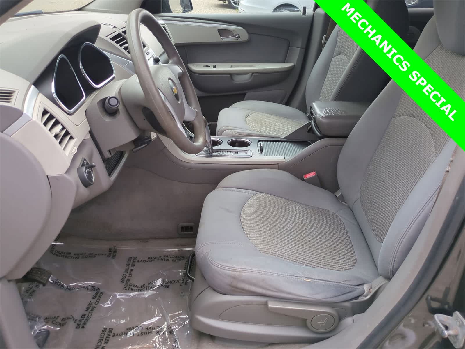 Thumbnail: 2011 Chevrolet Traverse - 15