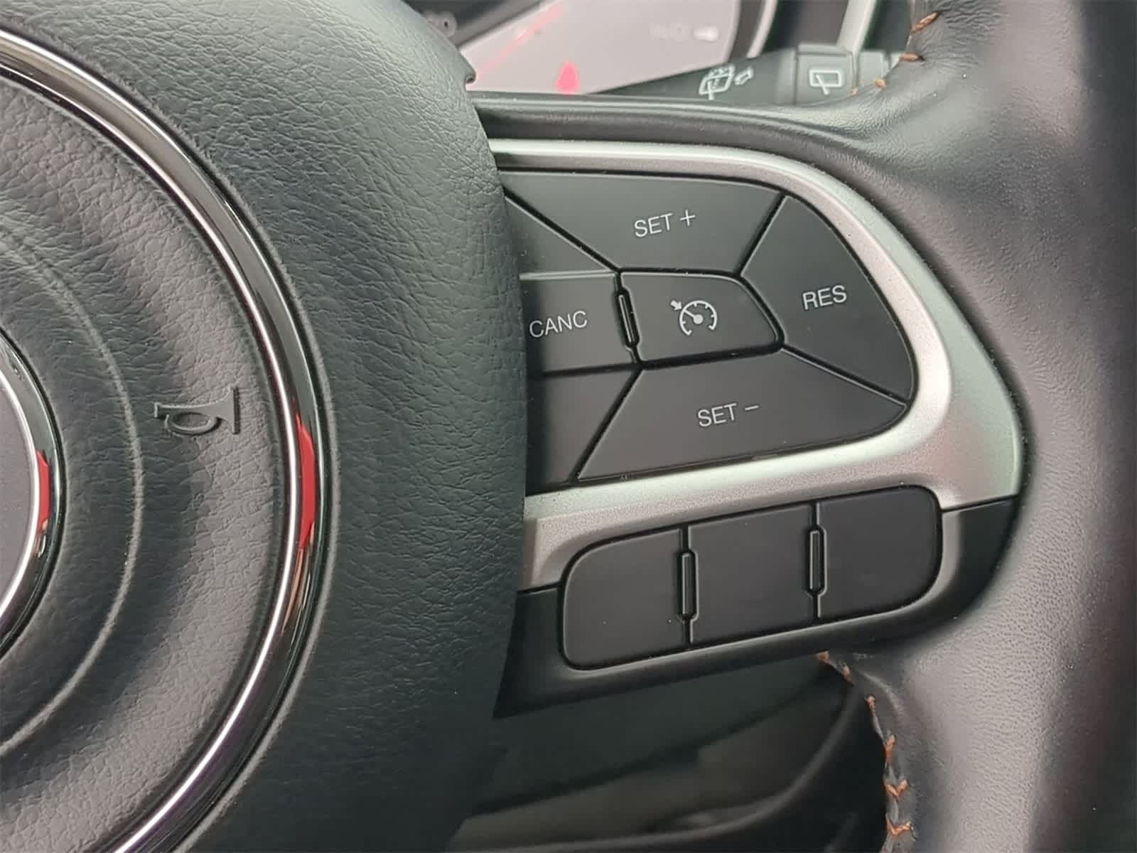 Thumbnail: 2020 Jeep Compass - 31