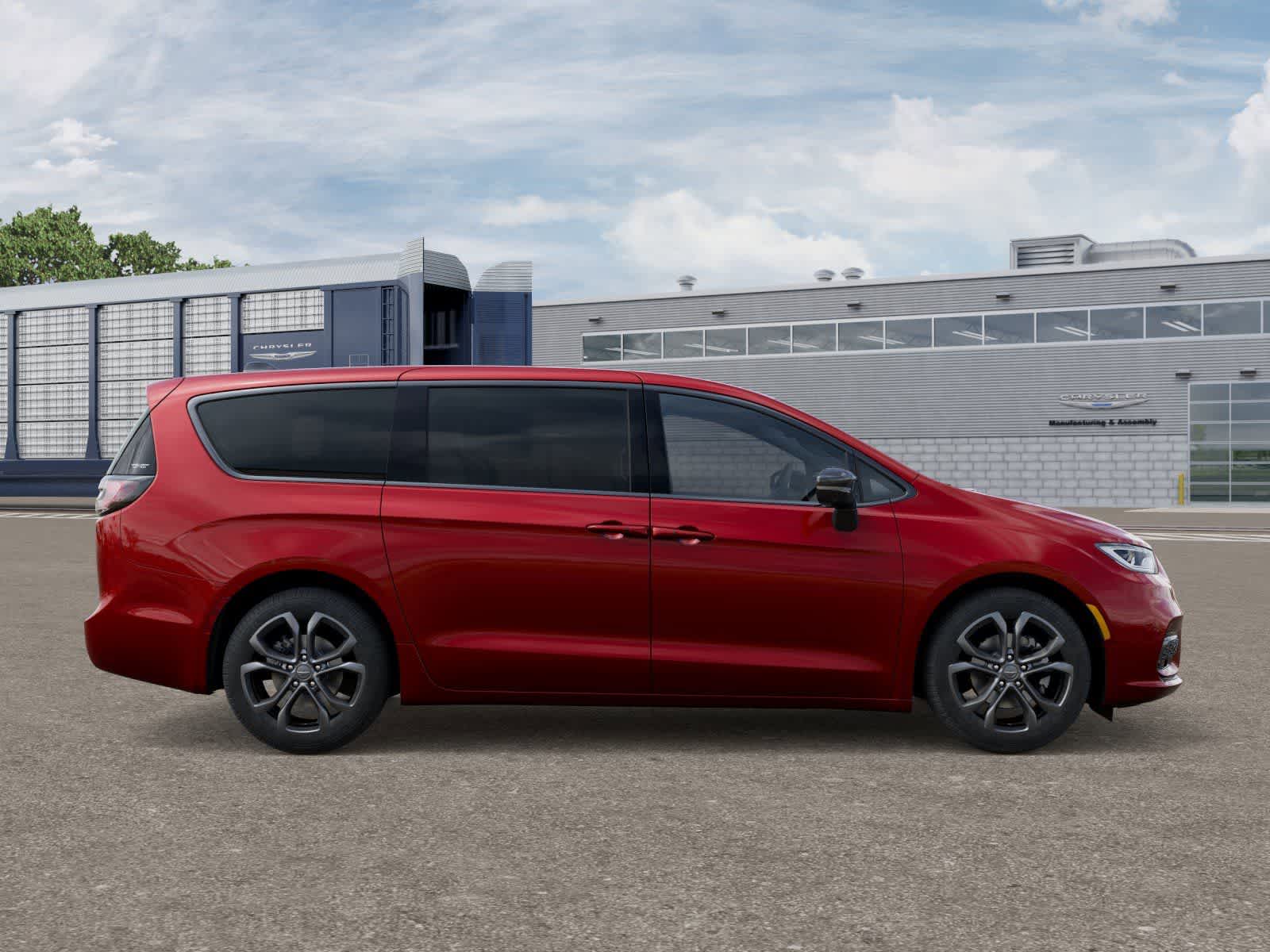 Thumbnail: 2026 Chrysler Pacifica - 21