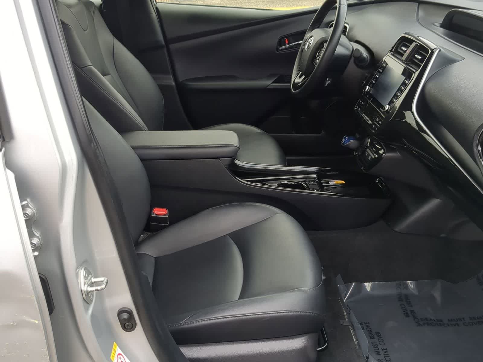 Thumbnail: 2022 Toyota Prius - 21