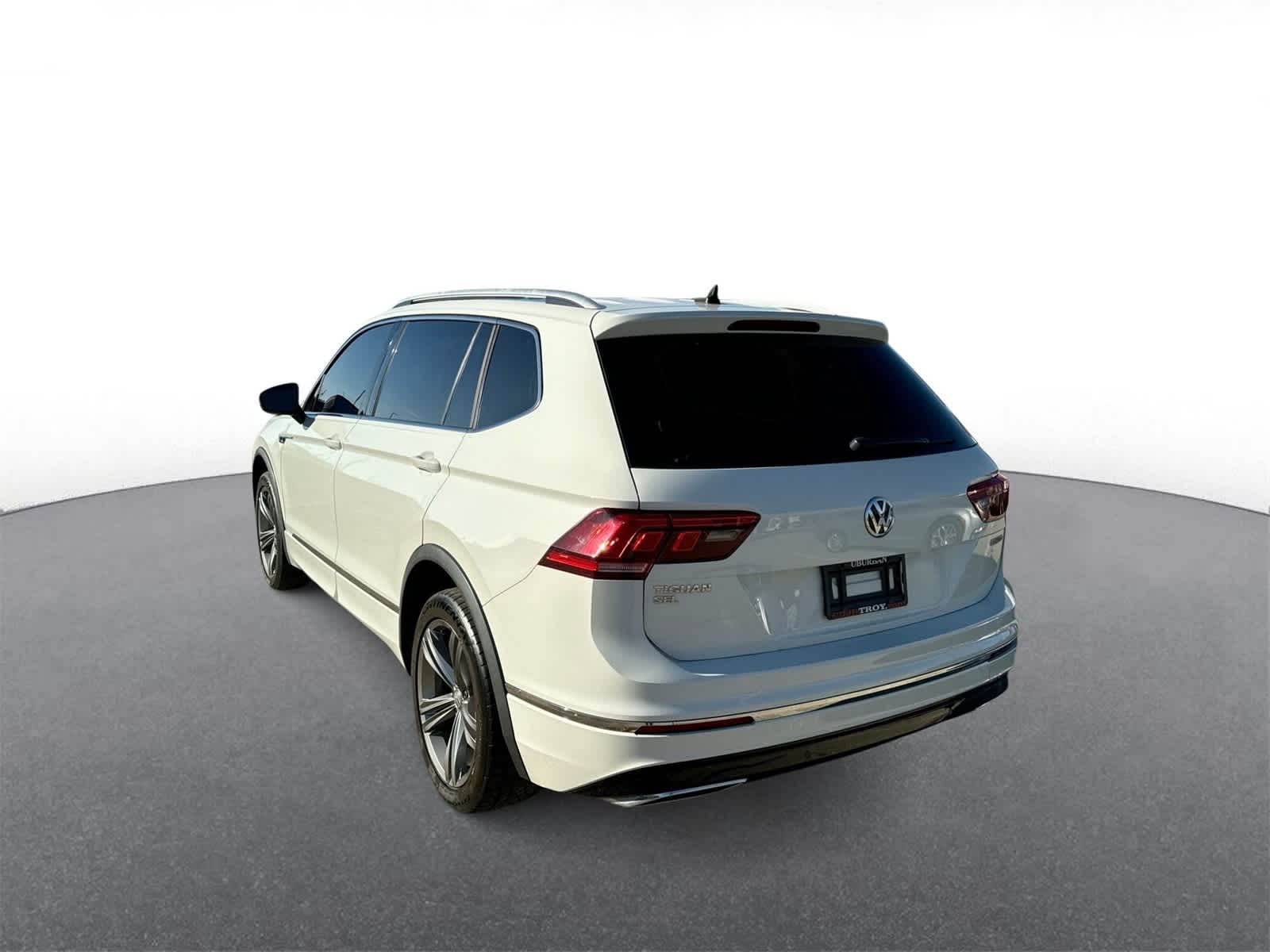 Thumbnail: 2019 Volkswagen Tiguan - 6