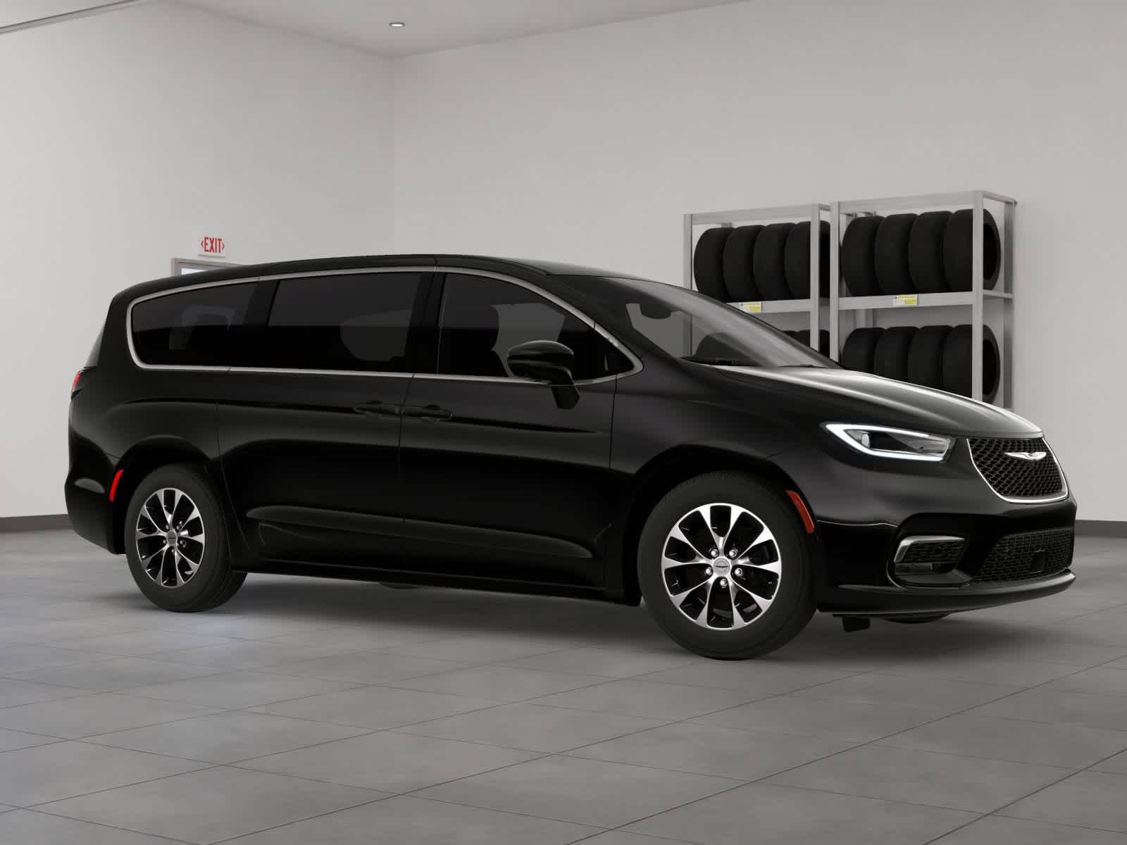 Thumbnail: 2026 Chrysler Pacifica - 7