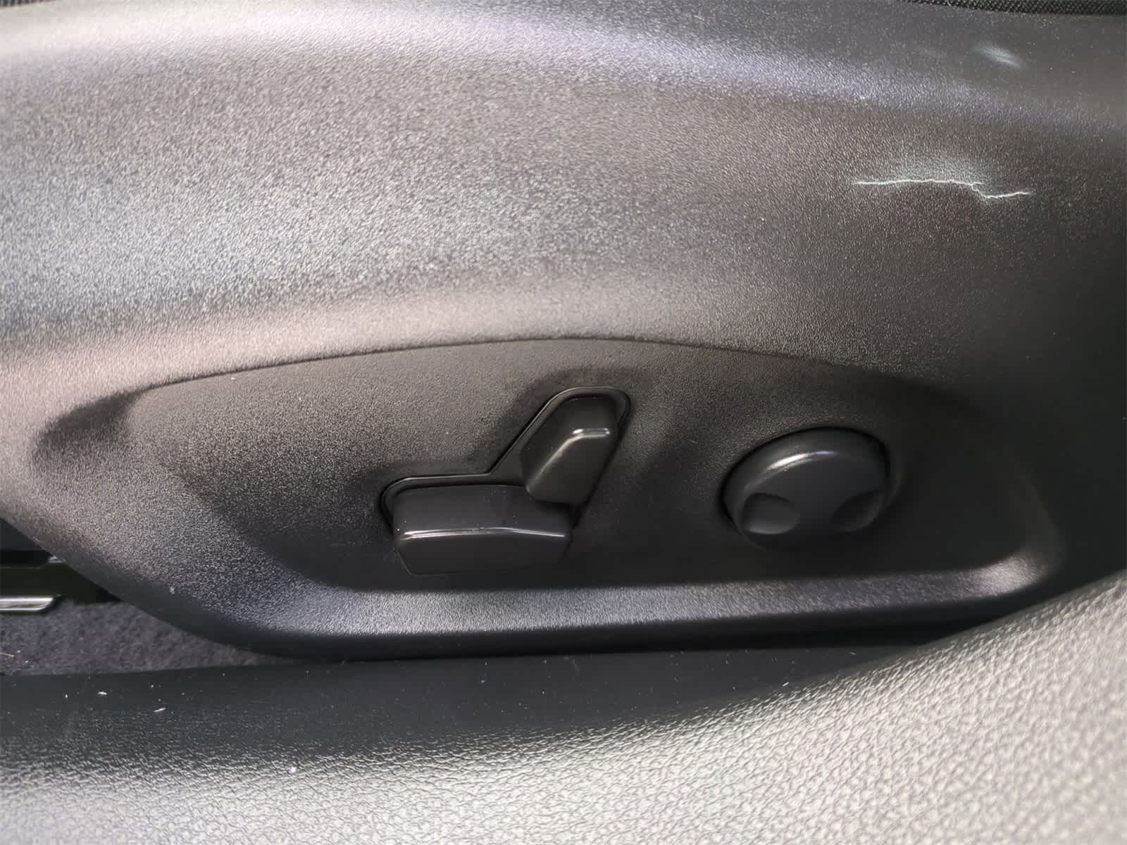 Thumbnail: 2023 Jeep Compass - 17