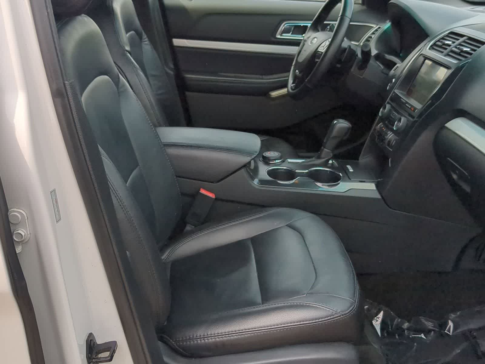 Thumbnail: 2017 Ford Explorer - 21
