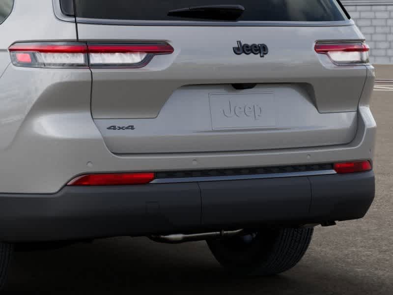 Thumbnail: 2026 Jeep Grand Cherokee L - 13