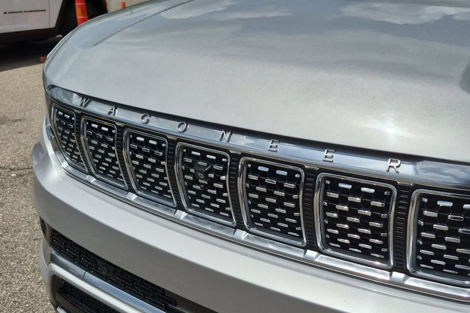 Thumbnail: 2022 Jeep Grand Wagoneer - 12