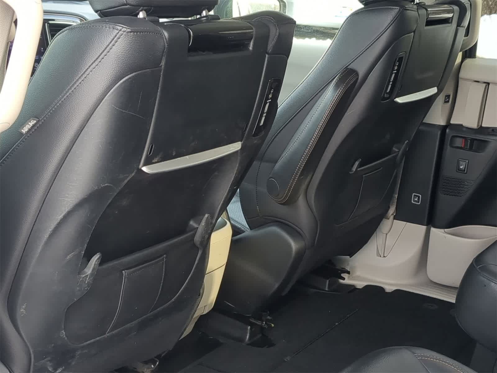 Thumbnail: 2017 Chrysler Pacifica - 25