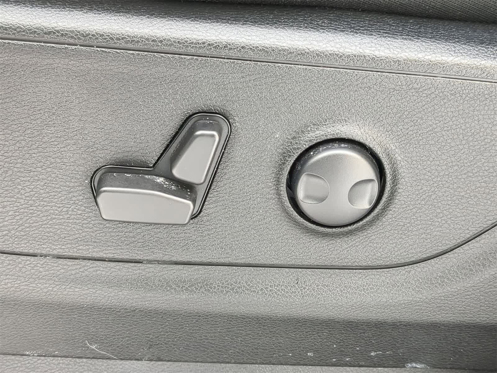 Thumbnail: 2022 RAM 1500 - 24