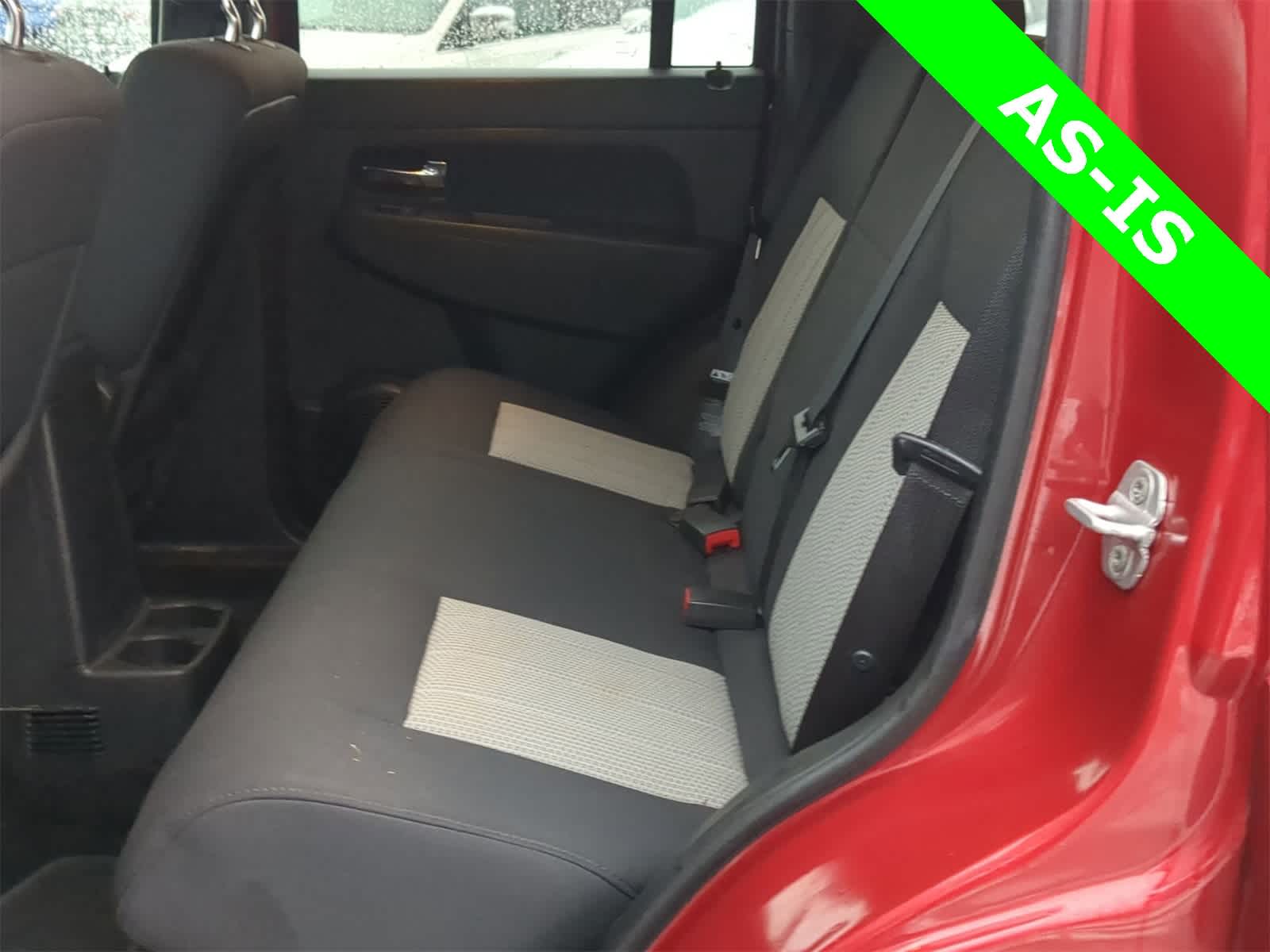 Thumbnail: 2010 Jeep Liberty - 26