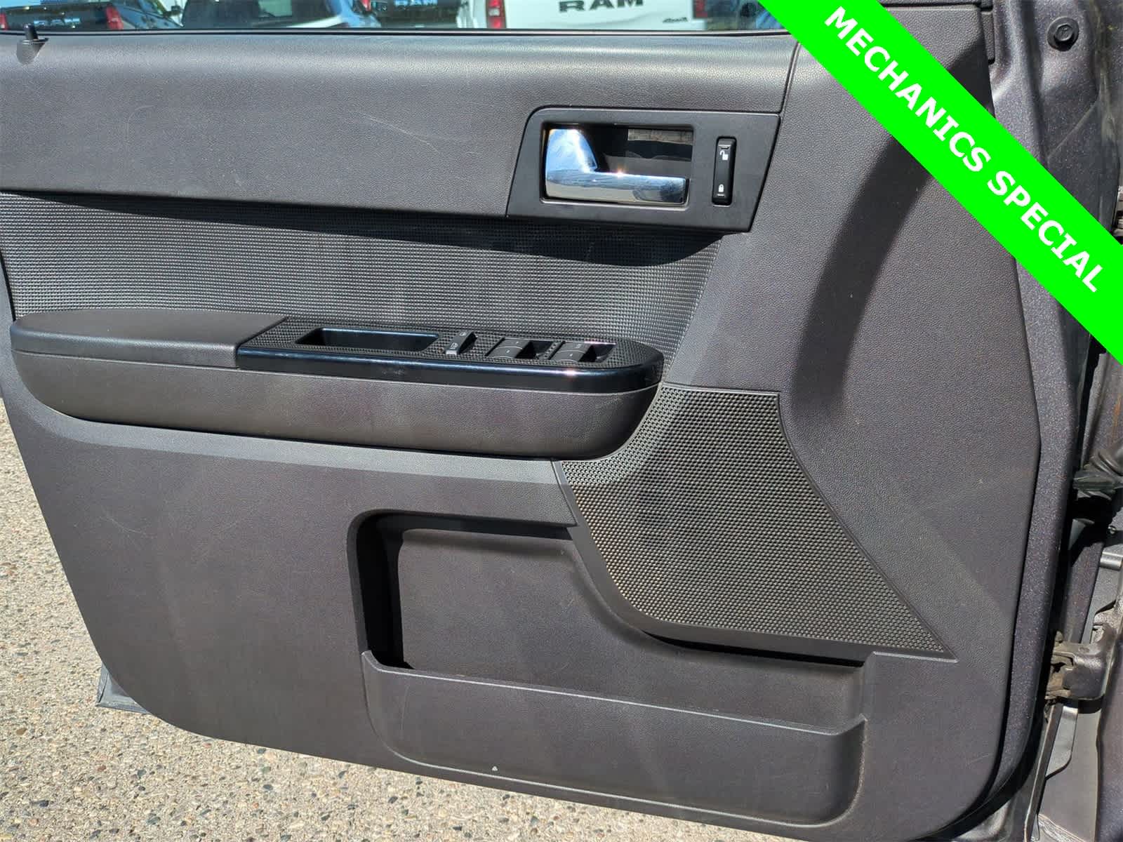 Thumbnail: 2012 Ford Escape - 29